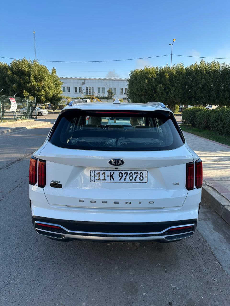 السلام عليكم من رخصة الآدمن

مكلف بالنشر للاستفسار الاتصال 
عالرقم ***********

سورنتو 2021 خليجي
ماشيه 54 الف كم
والسونار منشور وية الصور 
السيارة فول مواصفات للاخير
فور ويل
محرك 6 سلندر 3500 
7 راكب + 3 قطع تبريد
كير ماوس 8 نمرة 
سقف بانوراما 
كاميرات محيطية 
كشنات تدفئة وتبريد 
كشنات جلد وكهرباء 
حساسات امامي وخلفي
شاشة كبيرة 
بردات خلفية 
صندوك كهرباء وباقي المواصفات المعروفة
رقم بغداد بأسمي تحويل مباشر 
المكان بغداد الكاظمية 
السعر 290$ وبيهه مجال بسيط
