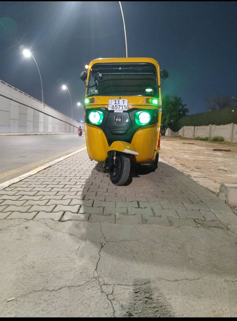 السلام عليكم تكتك ١٩يوم واحد وتصير ٢٠ يعني داخله بل ٢٠ كامله وجهازه لا ضربه َلا صبغ فقط دوس مكينه اكسل كفاله تكتك كهربائيات دبلات تخم تاير جبلي كلشي جاهزه علئ اخر حبايه عنوان العبيدي ***********
