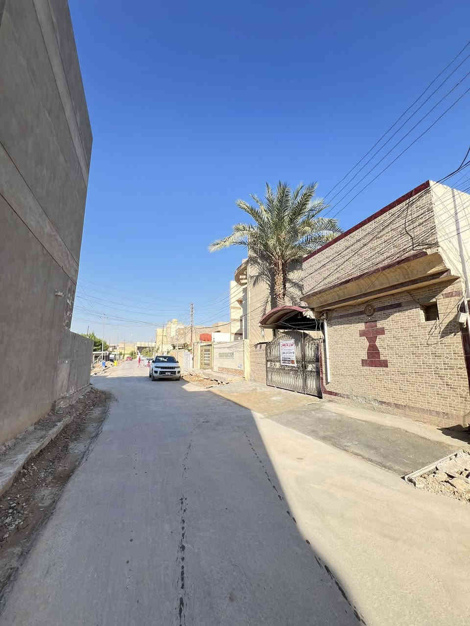 🏠دار للأيجـــــــــار
فـٓــــي الأساتــــــذة الأولــــــىٰ مقابــــــل مطعــــــم نائـــــــل
__________________
المساحــــــة // 200م
الواجهـــــــــة // 10م
النــــــــــــــزال // 20م
__________________
🧱🏗️ #البنـــــــــــــاء
غرفتيــــــــــن وصالــــــــــة وهـــــــــول ومطبــــــــخ ومجمـــــــــع صحيـــــــــات وگـــــــــراج وصحيـــــــــات خارجيـــــــــــة ...
___________________

___________💲
للأستفســـــــار عــــــن الأيجـــــــار يرجـــــــىٰ تـــــــرگ تعليـــــق (الأيجـــــــار) #وسيتــــــم #الـــــرد #خــــاص
___________💲

___________________

#مكتـــــــــب
         🧱🏗️أمــــــــلاك بابــــــــل للعقـــــــار🧱🏗️
#الكائـــــــــن
   شارع_الكرامة_قرب_الضريبة_مقابل_التخطيط_العمراني
         ***********📞☎️📞***********
_____________________________________________
