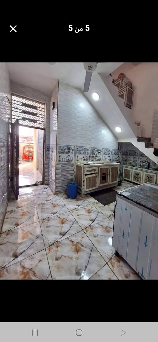 بيت للبيع في الامن الداخلي شارع الضغط بناء جديد صب كونكريت مسلح طابقين يحتوي البيت على  3 غرف نوم استقبال مطبخ كراج صحيات 2  ارضيه بورسلين البيت طابو صرف وليس زراعي بناء حديث جدا 
للاستفسار 
*********** كربلاء, العراق
