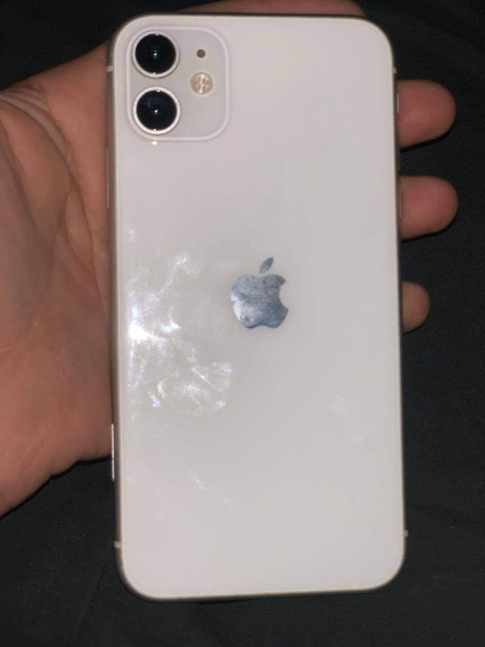 السلام عليكم ايفون 11عادي جهاز ابد مامفتوح ذاكره 128 بطاريه 66ارجع وكول جهاز ابد مامفتوح فقط بي هذا الخطوط الي بل شاشه ابد ما مأثر على الشاشه لمسه طبيعي الموقع بغداد سبع قصور وره حي اور رقم التلفون ***********
