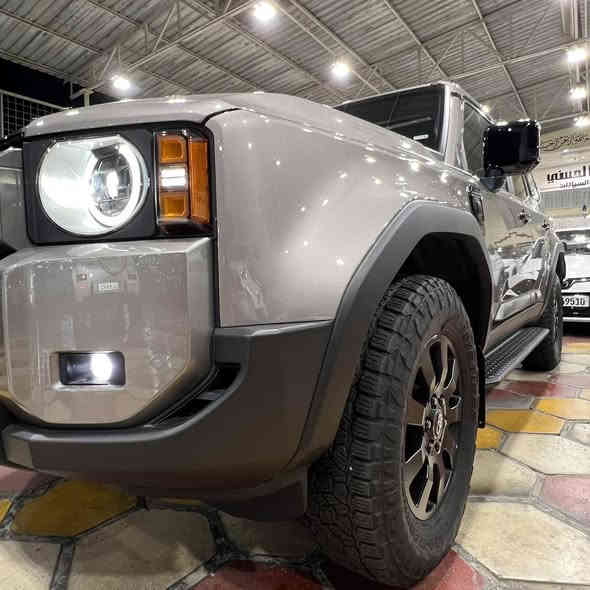 #معرض امجد الحسني لتجارة السيارات 

برداو ادفانشر فيرست اديشن 

موديل 2024

ضمان شركة ساز 

عداد المسافه 8000KM

مغلفة PPFبلكامل 

محرك 2400 اربعه سلندر توربو

لد امامي خلفي 

حساس امامي خلفي 

5كامرات 

داتا شو 

دفع رباعي 

ويل 18

شفتات ستيرن

مقاعد تدفئه تبريد 

الكرسي الخلفي كهرباء

ثلاجه 

4رادرات 

تحديد مسار

ستيرن كهرباء 

للاستفسار***********
