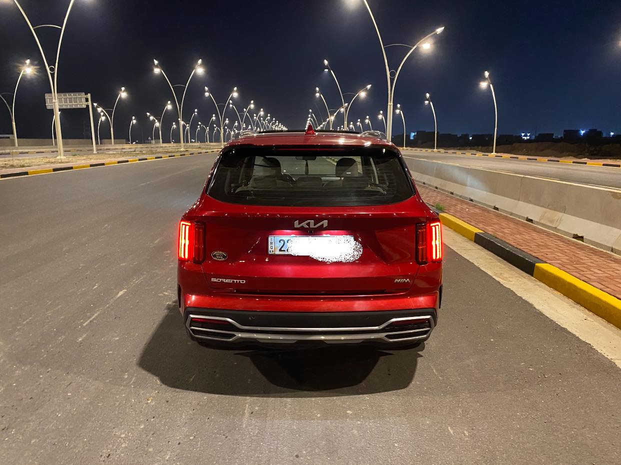 السلام عليكم
كيا سورنتو خليجي وكالة نيم 
رقم اربيل موديل 2023 باسم شركة وكالة بأسمي 
فول مواصفات واحد على واحد محرك 6 سلندر ماشية 54 الف كير ومحرك كفالة تبديل الدهن كله بالشركة 
مكفولة كفالة عامة من الصبغ والتبديل 
فقط بارد بسيط باب السكن والي ورى
تدفئه تبريد بالكشنات كامرة محيطية سبع راكب كير موس بختصار فول مواصفات 

السعر المطلوب 275$ وبيه مجال بسيط

استفسار اتصال /***********
