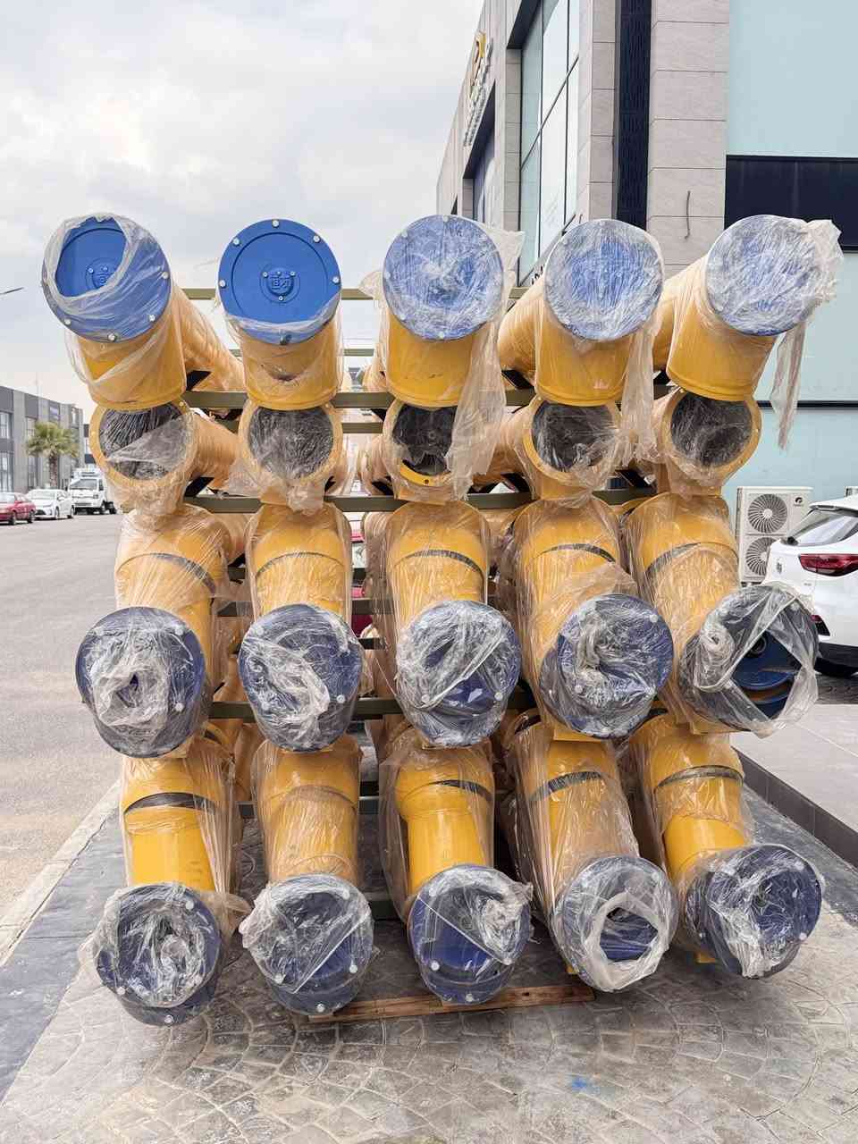 🔩 برينة الإسمنت – قوة، دقة، واعتمادية 🔩 
تم توفر برينات الإسمنت بجودة عالية وتصميم عملي،
مناسبة لنقل الإسمنت وجميع المواد البودَرية بكفاءة وأمان.
✅ نقل منتظم بدون تطاير غبار
✅ تصنيع قوي يتحمل العمل المستمر
✅ متوفرة بأطوال مختلفة
✅ مناسبة لمحطات الخلط والمعامل
📍 تجهيز حسب الطلب
📞 للاستفسار والتواصل معنا على الخاص أو عبر الاتصال
 
***********
