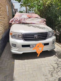 لاندكروز GXR 2013 V8 4600 كفاله عامه  السعر  360 ورقه بيها مجال  للتوا...