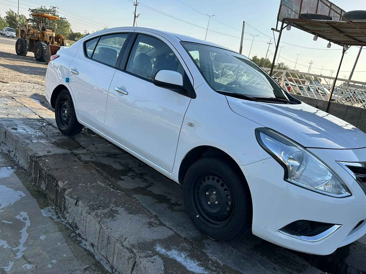 نيسا سني 2022 بيه بارد قليل كلش سعر 105
*********** هاذا رقمي وبيه واتساب
