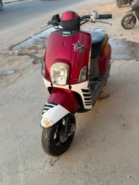 بوليس نوزل • دراجة نارية • ياماها ماكس بوليس • دراجة 2010 • كفرات بلاد...