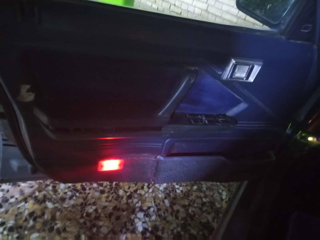 السلام عليكم للبيع سوبر وضع شركه محرك كير كله جدد صدر امامي وخلفي مكان بغداد رقم  الهاتف ***********
