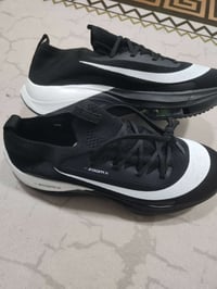 تراك ايمبرو • قياس اكسين • حذاء زوم اكس ٤٤