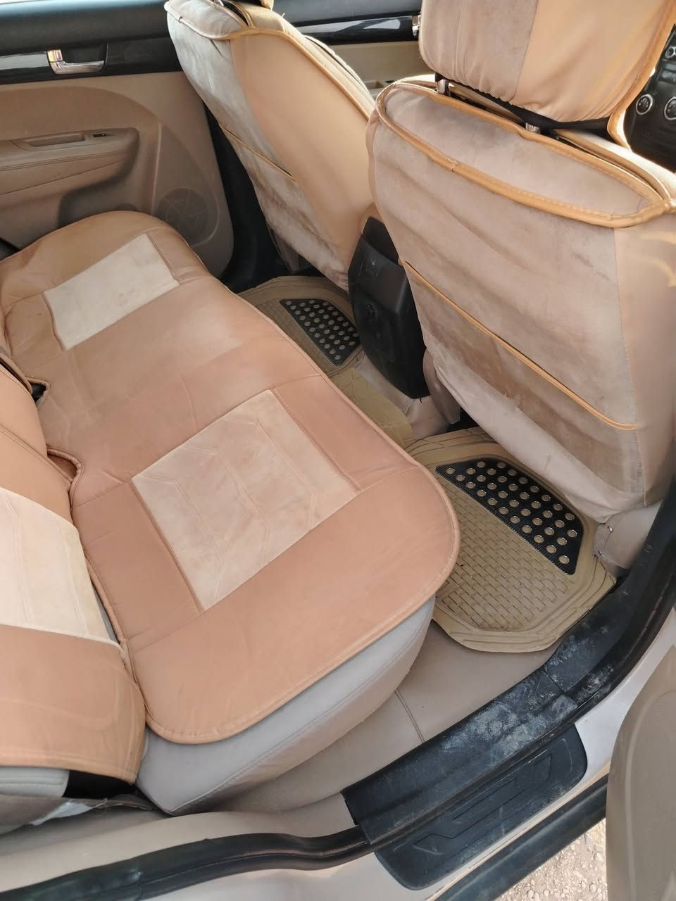 سورنتو ٢٠١١ رقم دولي سنويه جديده كير ومحرك وتخم تاير وارد امريكي ٤ سلندر سونار موجود
السعر ١٢٥ وبيها مجال التواصل خاص


**إذا كنت صاحب هذا الإعلان وتريد حذفه لأي سبب، رجاءا أرسل رسالة إلى الدعم الفني**