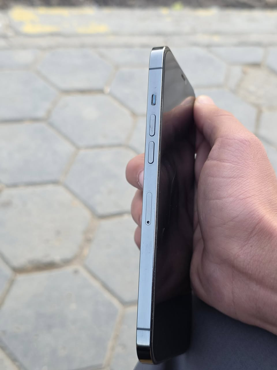 السلام عليكم 

iPhone 12 Pro Max

بطاريه 🔋75

للبيع 
كامل ملحقات 
جهاز نضيف كلش كدام عينك 
امريكي وين ماتريد تفحص افحص 
السعر خاص 
مكان الشطره الشراي يراسلني


**إذا كنت صاحب هذا الإعلان وتريد حذفه لأي سبب، رجاءا أرسل رسالة إلى الدعم الفني**