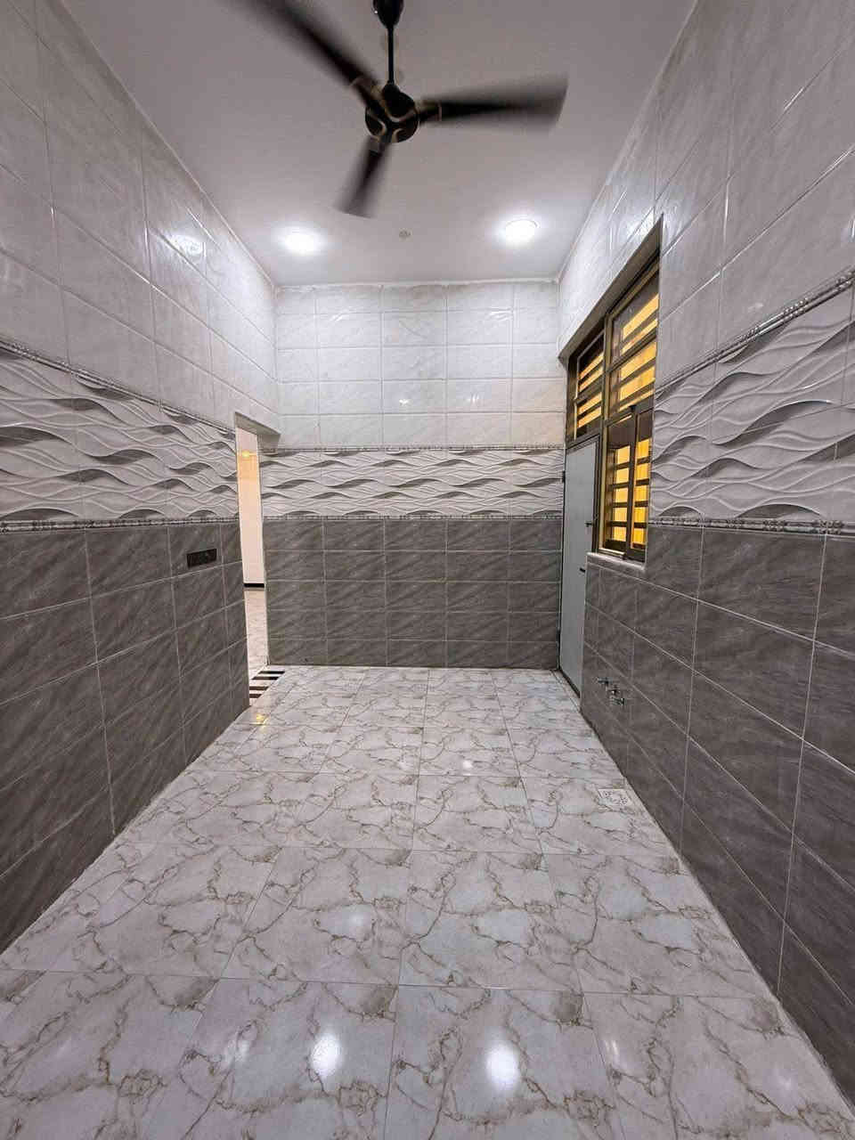 ♦️دار للبيع 🏠 دار للبيع♦️
ابي الخصيب محيله دوره ام زباله 30متر عن التبليط المساحه 105متر واجها 10  نزال 10طابو ملك صرف زراعي بأسم عراقي سند 25اصولي غرفتين وصاله ومطبخ واستقبال وصحيات شارع 8متر متوفر خدمات السعر 59 للتواصل واتساب فقط متواجد ***********
