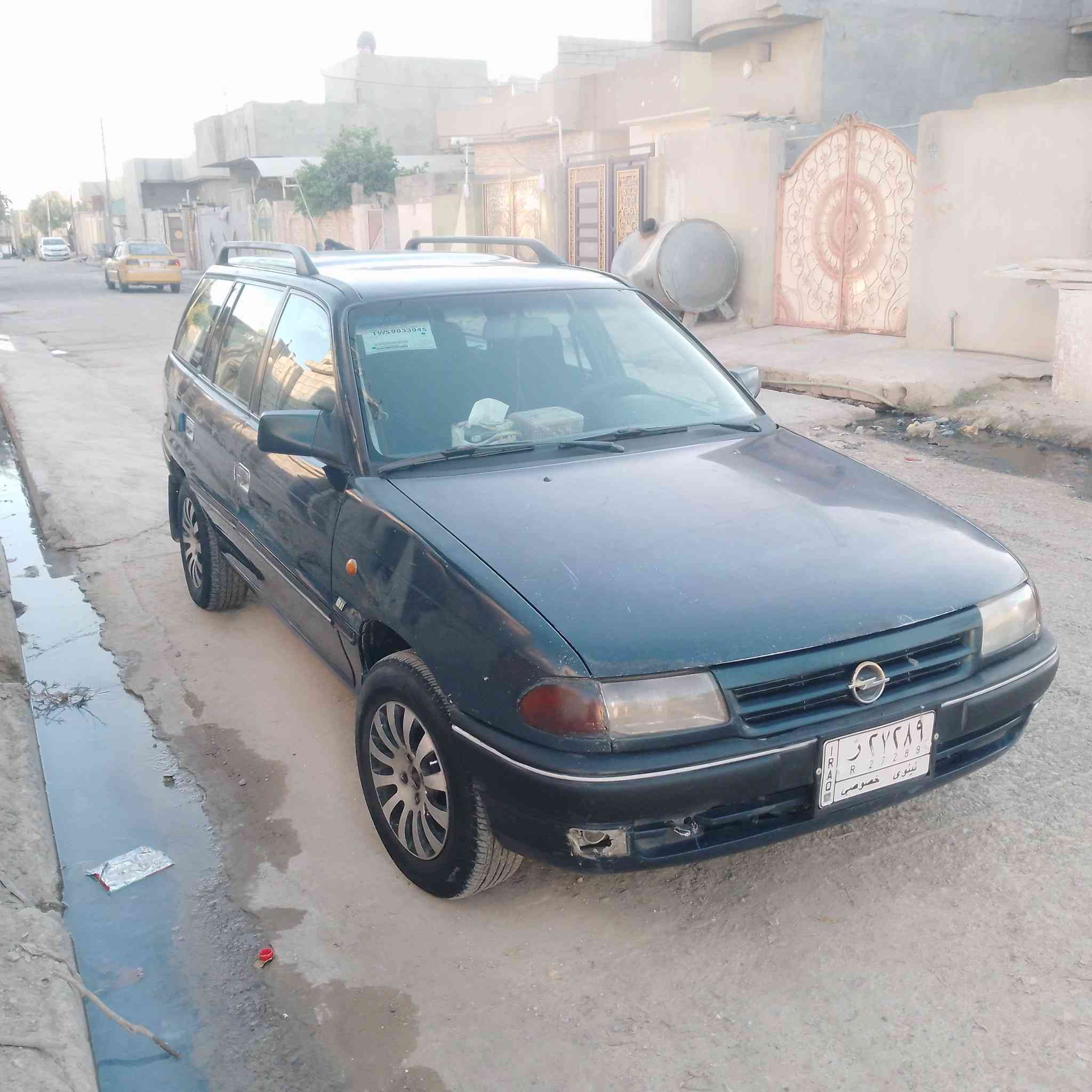 السلام عليكم اوبل استرا للبيع موديل 94 سياره جاهزه من كل شيء محرك 18 كربون محرك معمرد لا طخه ولا ضرر وضع شركه حتى صبغ ما بيها دواير ماله شركه دوسات شركه سياره جاهزه السعر 51 وبيها مجال العنوان حي الانتصار رقم الهاتف ***********
