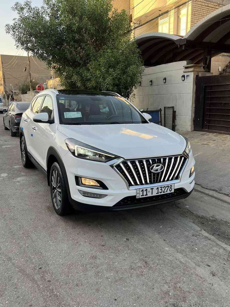 السلام عليكم
توسان 2020 خليجي كوري اصلي بوضع الشركه جديده كلش
مكفوله كفاله من الصبغ والبارد والشخوط وكلشي سياره جديده 
ماشيه 27 حقيقي وشرط الفحص لزكات شركه وفابلون شركه بعده بيهه لزك ترايش بعده لسود بيهه سياره بوضع الشركه 
مكينه كير وضع شركه صدر امامي وخلفي وضع شركه ترايهه مال زيرو سياره جديده كلش سبير ولعده ولبصمه الاخ بعدهم مامستعملات اريل بعده مامشدود  سياره جديده مواصفات 
بانوراما طكتين
لايت خمس عدسات
شباك لكزز
لد نهاري
كشنات جلد
دبل كشن كهرباء 
داخل صاج
ستيرن صاج
كامره خلفي 
وحساس خلفي
تبريد قطعتين 
خمس ويل كب 18
بكلايت ايل ايدي
شاحن واير لس
لد متحرك عند لاستداره
دبل تحكم ستيرن
دمام دشبول
محرك 2000 دوش
مري شفط
مري ترحيب 
وبدات ترحيب
بصمه تشغيل
بصمه ابواب
3انضمام قياده
عادي وسبورت 
ونورمان
كامره امامي 
سياره فول الفول رقم بغداد دولي هزه وسنويه جديده بسمي 
اتصال *********** مكاني بغداد
