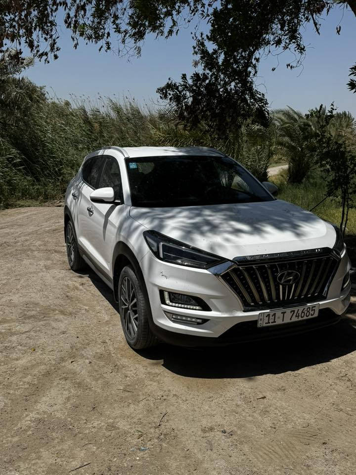 سلام عليكم توسان  موديل 20 البيع مكفوله كفاله عامه ماشيه ١٢٠مكان حله مشروع المسيب ***********
