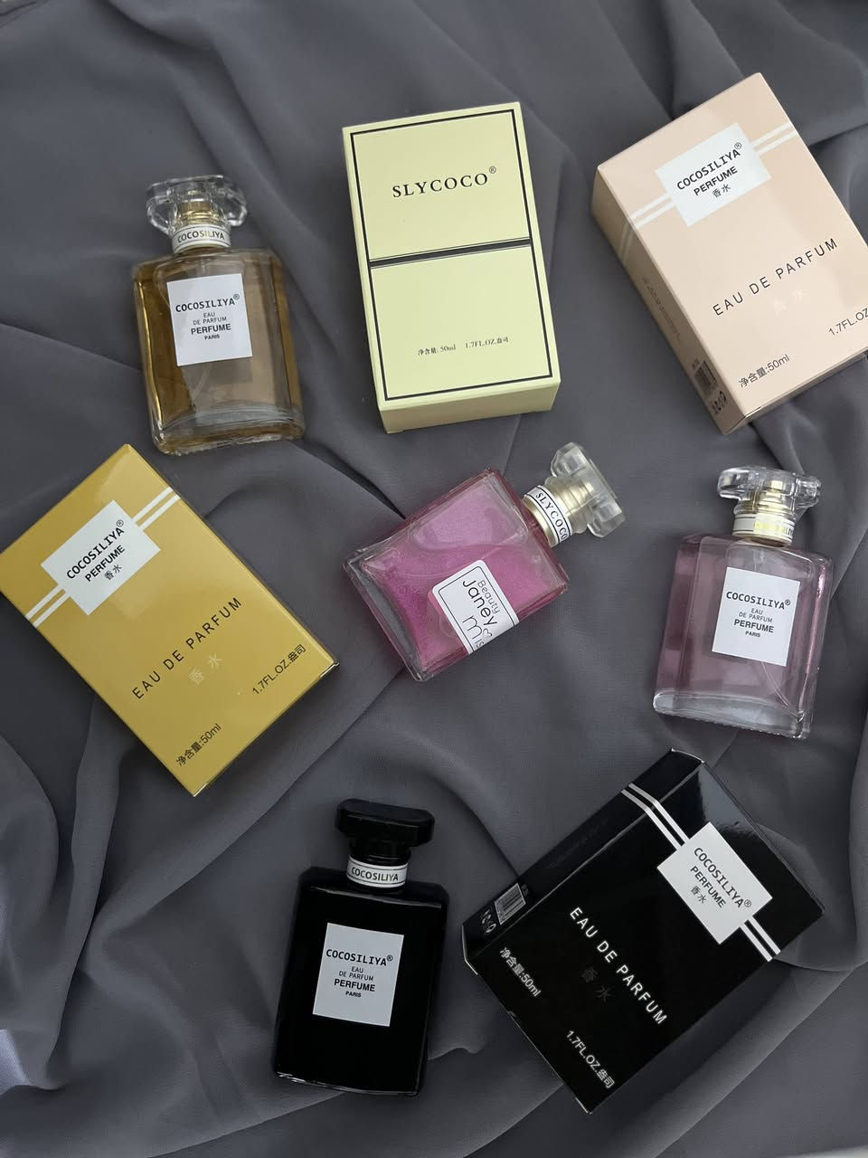 عطور سعر القطعه الفين اقل كميه للطلب 8 عطور للحجز ماسنجر وباقي انواع العطور منشوره بحسابي ادخل ع الصفحه تشوفهن
او تواصل واتساب ***********
