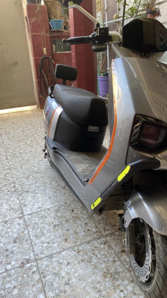 السلام عليكم
دراجه شحن للبيع
كامله ومابيها اي نقص او عيب
1- مرايات 2
2- مفتاحين 🔑 وبصمتين
3- بطاريات 🔋 6
4-اربع سرعات
5- مثبت سرعه
6- ستاند جانبي + تعليك
الدراجه نضيفه ومابيها شي 
مستعجل كلش على بيعتها لان محتاج
مكاني بغداد السبعه بكار
رقم الهاتف ***********
