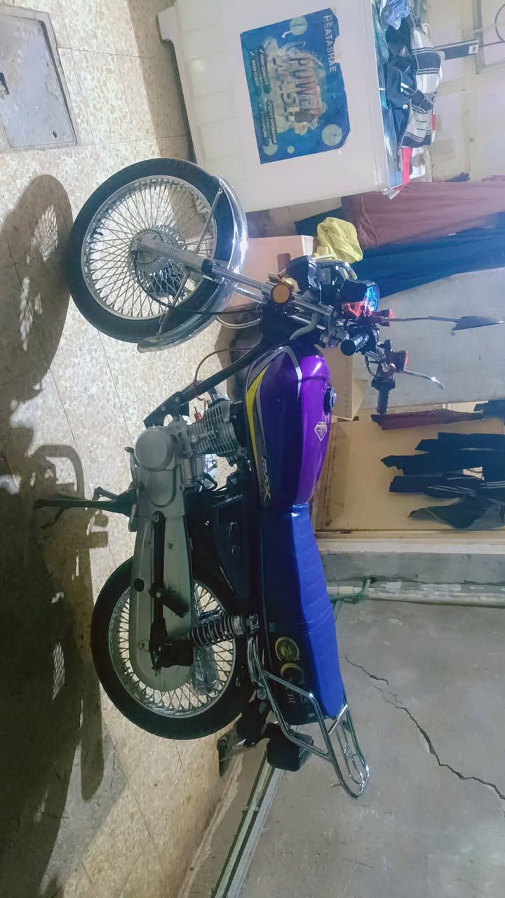 دراجة للبيع عنون نجف السعر خاص واتساب اوفيس ***********
