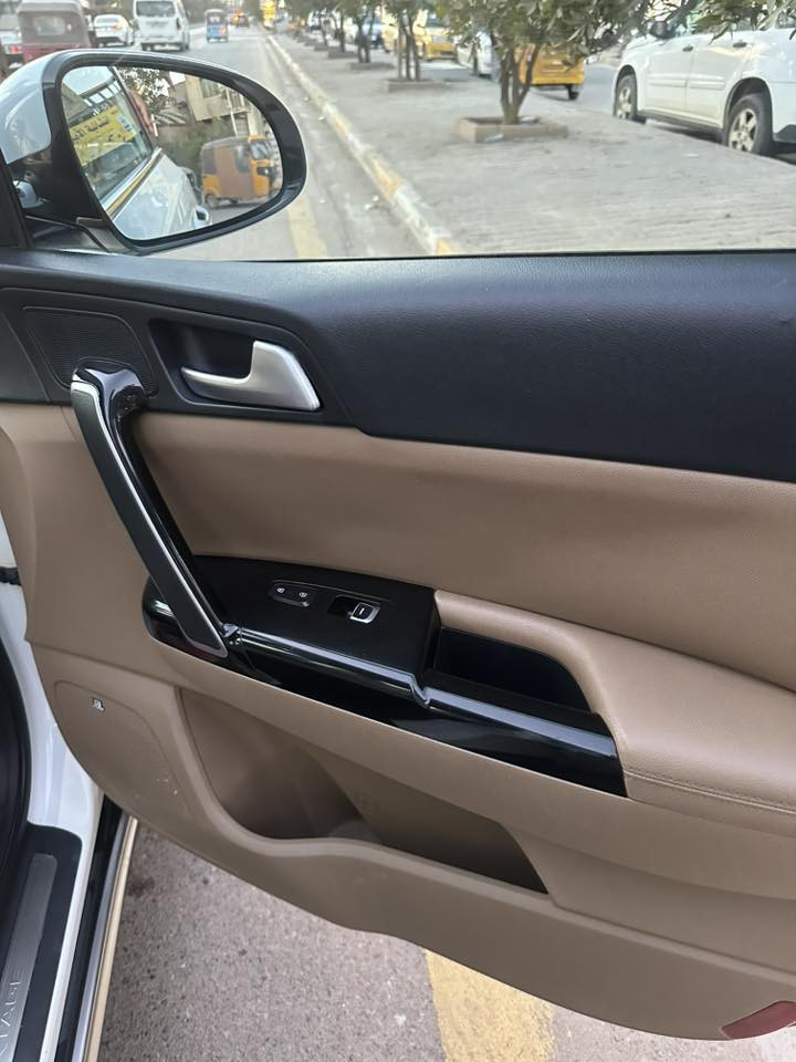 سلام عليكم اخوتي سبورتج للبيع مديل
2017 جيتي لاين فول موصفات 
جنطه كهرباء
سيد بريك دكمه 
سماعات دمام اصل
تبريد شاشه
مري شفط 
ابواب ترحيب 
مكينه 2000 دوش
شفتات سرعه مقود
وبعد موصفات هواي
بدون بارد ولا صبغ فقط ربع دعاميه امامي 
بغداد تحويل شوكت ما تريد 
السعر 190 $ ومجال حك الجيه
***********
