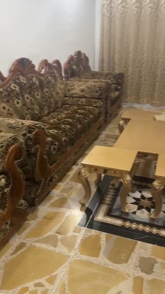 تخم قنفات هو والطبلات  توصاه500 العنوان بغداد الشعب بي مجال بسيط


**إذا كنت صاحب هذا الإعلان وتريد حذفه لأي سبب، رجاءا أرسل رسالة إلى الدعم الفني**
