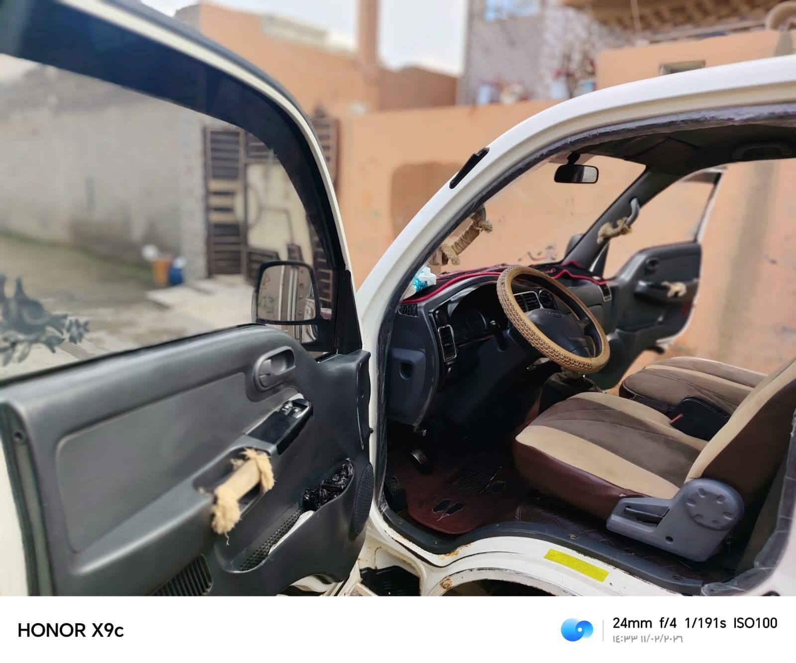 السلام عليكم
كيا 2700
 موديل 2010 وسنوية 2029بأسمي
حصة كاز بيها كهربائيات كلها شغاله
محرك وكير واكسل وشاصي شرط
تخم تواير جدد وتخم سيارة جديد
سعرها 105 بيها مجال بسيط
ما متواجد عالفيس
وهذا رقمي
***********
***********
يرهم مراوس ويا كيا فونتيرا
اذا الفرق نقد
