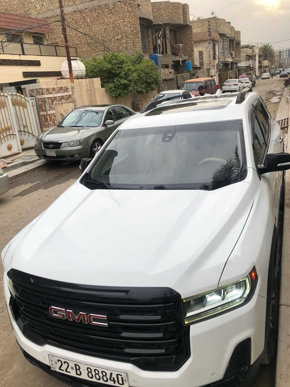 جمسي اكاديا sle موديل ٢٠٢١ فوول مواصفات ٧ راكب تبريد ثلاث قطع كشنات تدفئه المكينه ٣٦٠٠ تحويل ثاني يوم بأسمي السياره لا كردي ولا شي 
السياره مصبوغه حزام عدا قبق الجنطه والقماره بيها مكانات صبغ الصبغ للجماليه الحداديه وكير ومكينه بحاله جيده بيع او مراوس للاستفسار الاتصال على الرقم فقط مكلف بلنشر .
السعر 160$. بيه مجال 
***********
