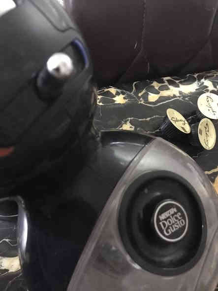 جهاز تحضير الكهوه ماركه اصليه سعر ٧٠ ستعمال قليل جدا سكن بغداد لتواصل *********** وتساب
