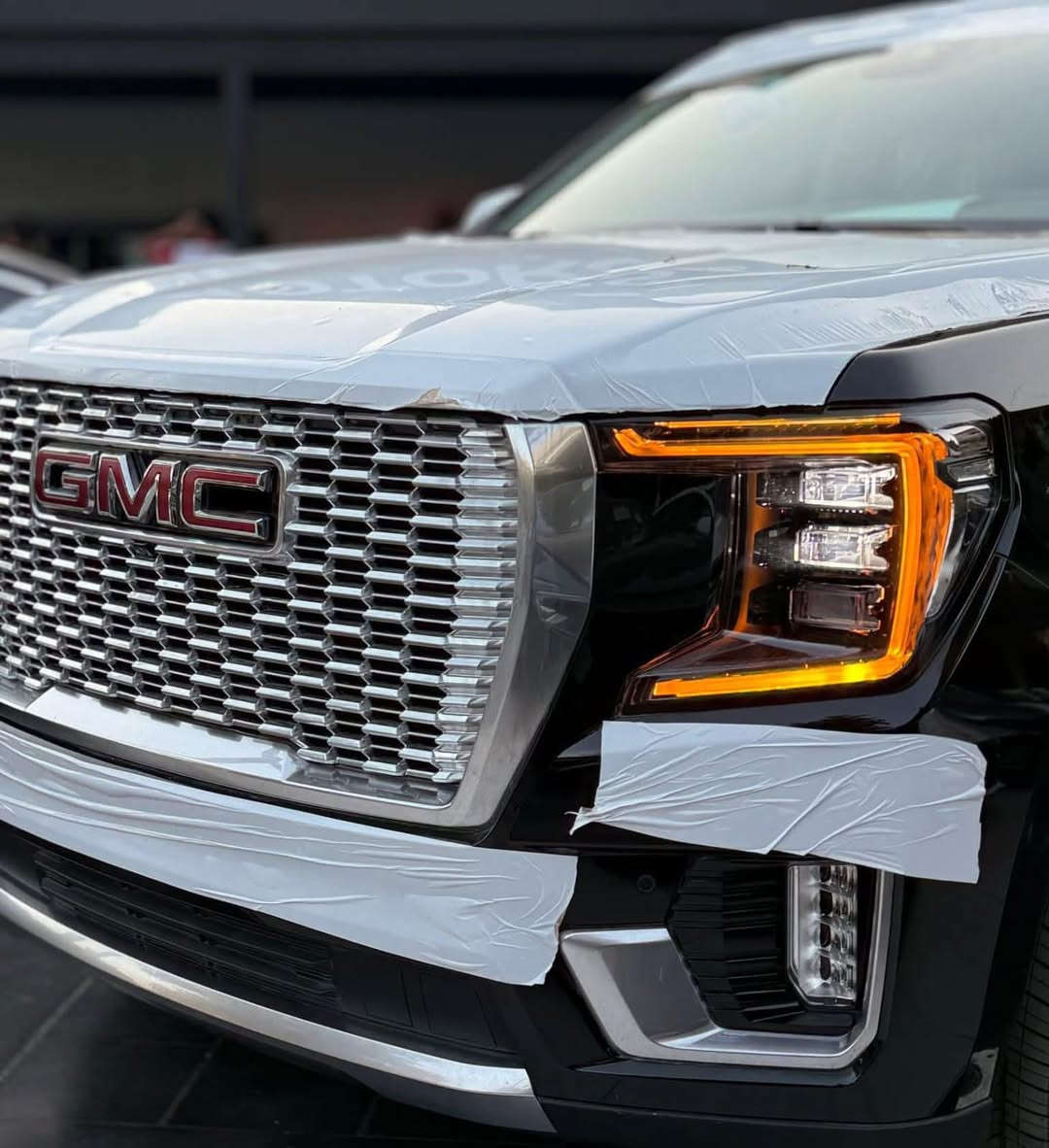 السلام عليكم ورحمة
2024 
YUKON DENALI
مواصفات فول واحد على واحد

وكالة المنصور زيرو اكرر السيارة زيرو 
ضمان 5 سنوات 
اشتريتها وصار عندي ضرف وهسه اريد ابيعه 
بعدهي بالمعرض  مدفوع الرقم وسعرها كامل 
سعر الزيرو بالشركة ٧ دفاتر ابيعه ٦٧٠ !!
مكان بغداد  

بلا زحمه لحد يكسر بسعر السياره بلا زحمه 

  ***********
