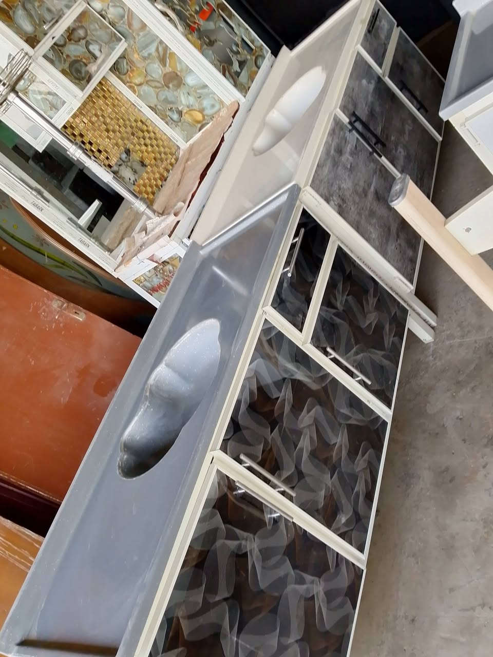 كاونترات كل القياسات موجوده بمعرض حجي بإسم الشمري ***********
