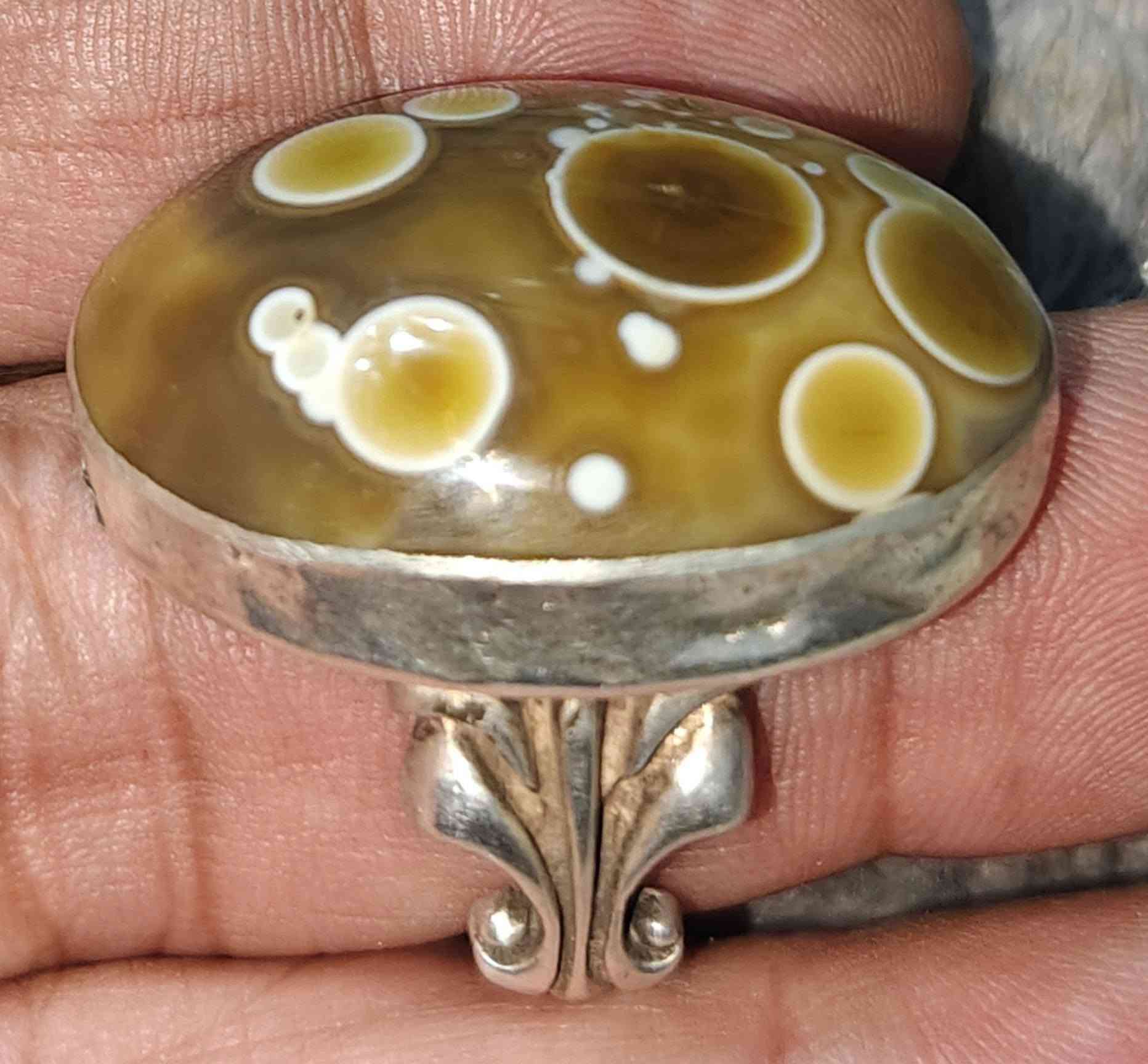 خاتم سليماني أصفر قطعه نوادر فضه عراقيه سعر 100 الف قفله يوجد توصيل كافة المحافظات عنواني بغداد واي استفسار على الخاص


**إذا كنت صاحب هذا الإعلان وتريد حذفه لأي سبب، رجاءا أرسل رسالة إلى الدعم الفني**