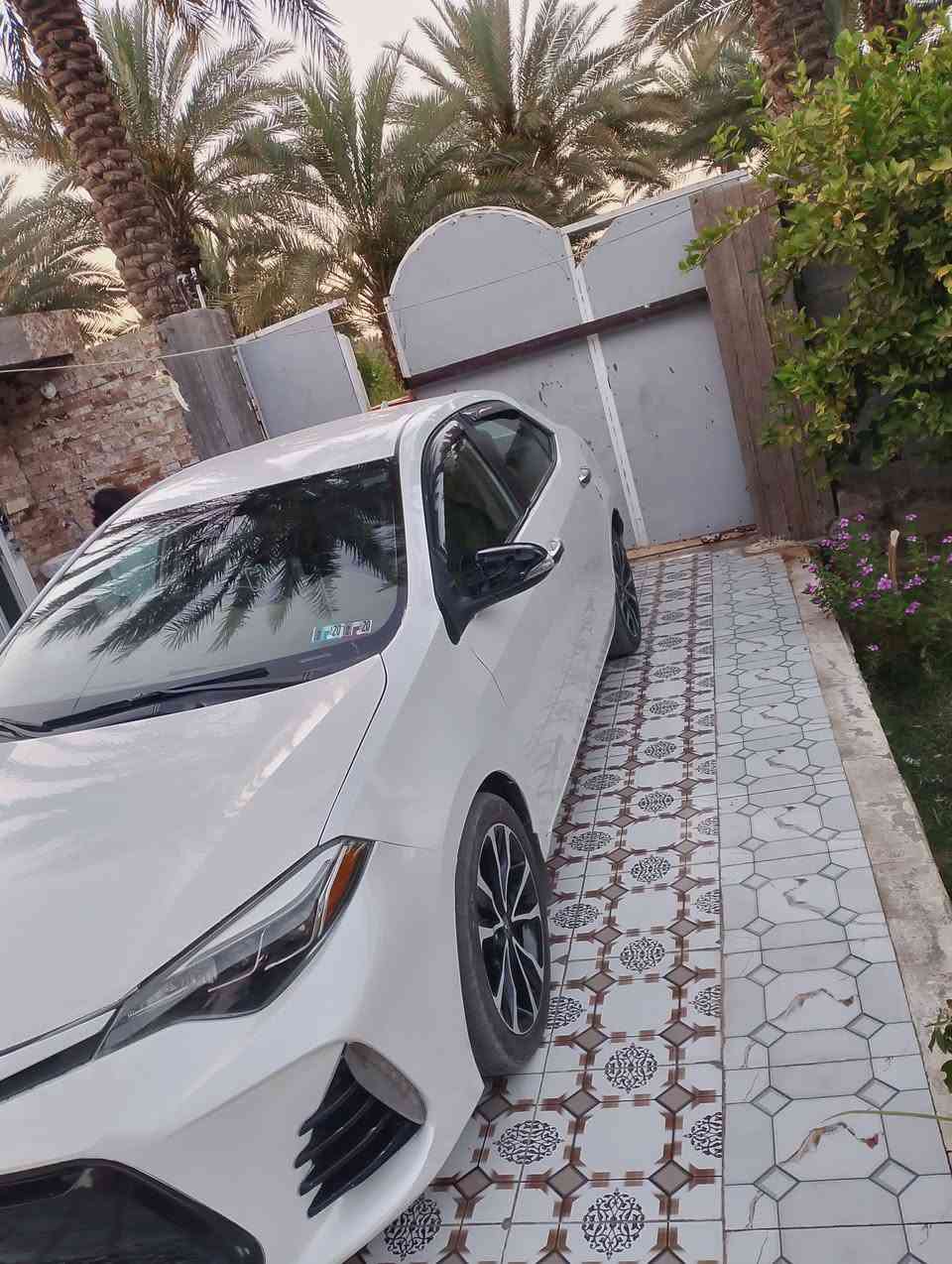 سلام عليكم كورله 2018/se) حادثه فقط جاملغ امامي جهت السايق بدون دواخل رقم بغداد سعر 139 هاتف ***********

