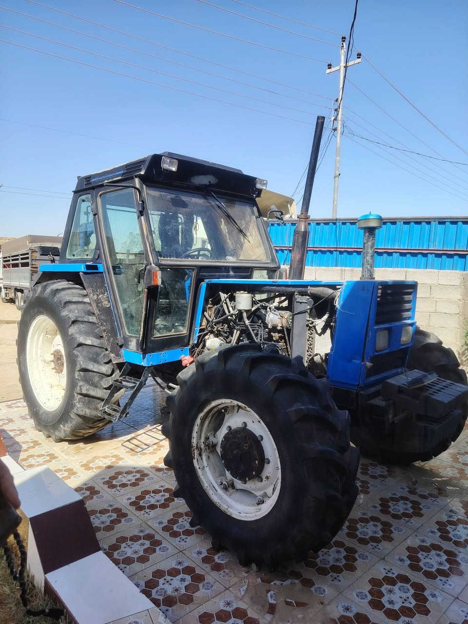 للبيع مكينه فيات حجم 110تكمه عريضه اكسن بارز محرك كير اكسن شركه تبريدشغال مكينه نضيفه الاستفسار على هاذا الرقم *********** المكان الناصريه قضاء النصر
