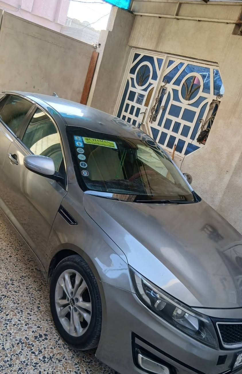 السلام عليكم سيارة كيا اوبتيما وارد امريكي للبيع او المراوس موديل ٢٠١٢ رقم انكليزي ميسان مميز سيارة بأسمي وجاهزة من كل شي تبريد مكينه كير خير من الله مكينة ٢٤٠٠ سيارة بيها صبغ احزام فقط بدون قمارة والصندوك مكفولات من الصبغ 
السعر / 102
للتواصل / ***********
