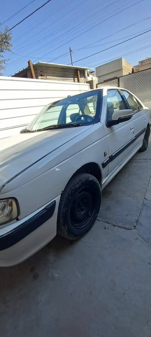 بيجوا بارص ٢٠١٥ رقم واسط  تحويل مباشر مكينة  تنقص و تصرف دهن يعني كايمه الكشر  بيه تعمير بسيط  السعر ٤٨$ العنوان بغداد الرصافة
***********
