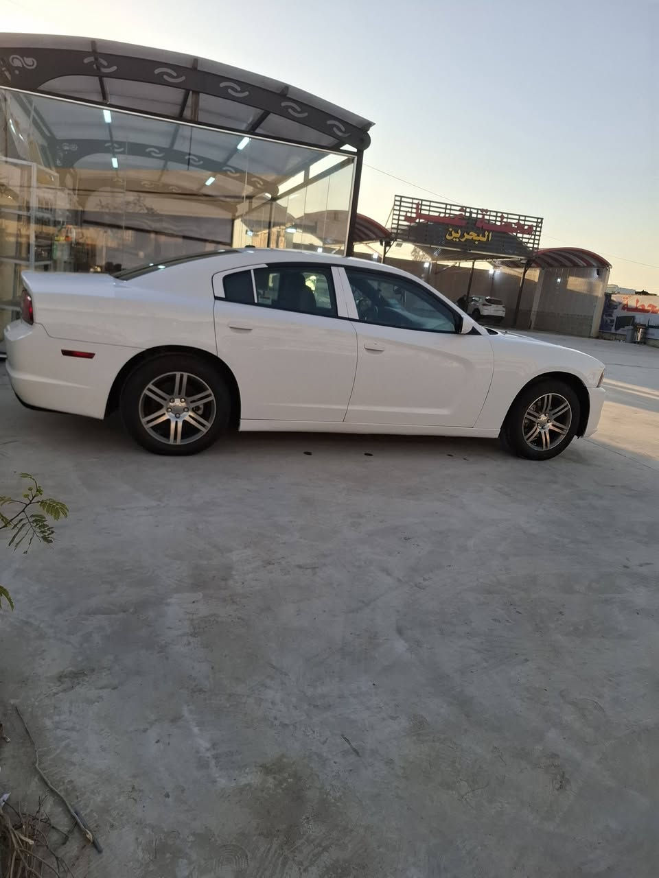 السلام عليكم جارجر14خليجيه السياره جاهزه كير محرك حداديه تبريد كله كفاله فول مواصفات فتحه السياره بيها قطعتين صبغ الشراي يتصل ما متواجد ع النت***********
