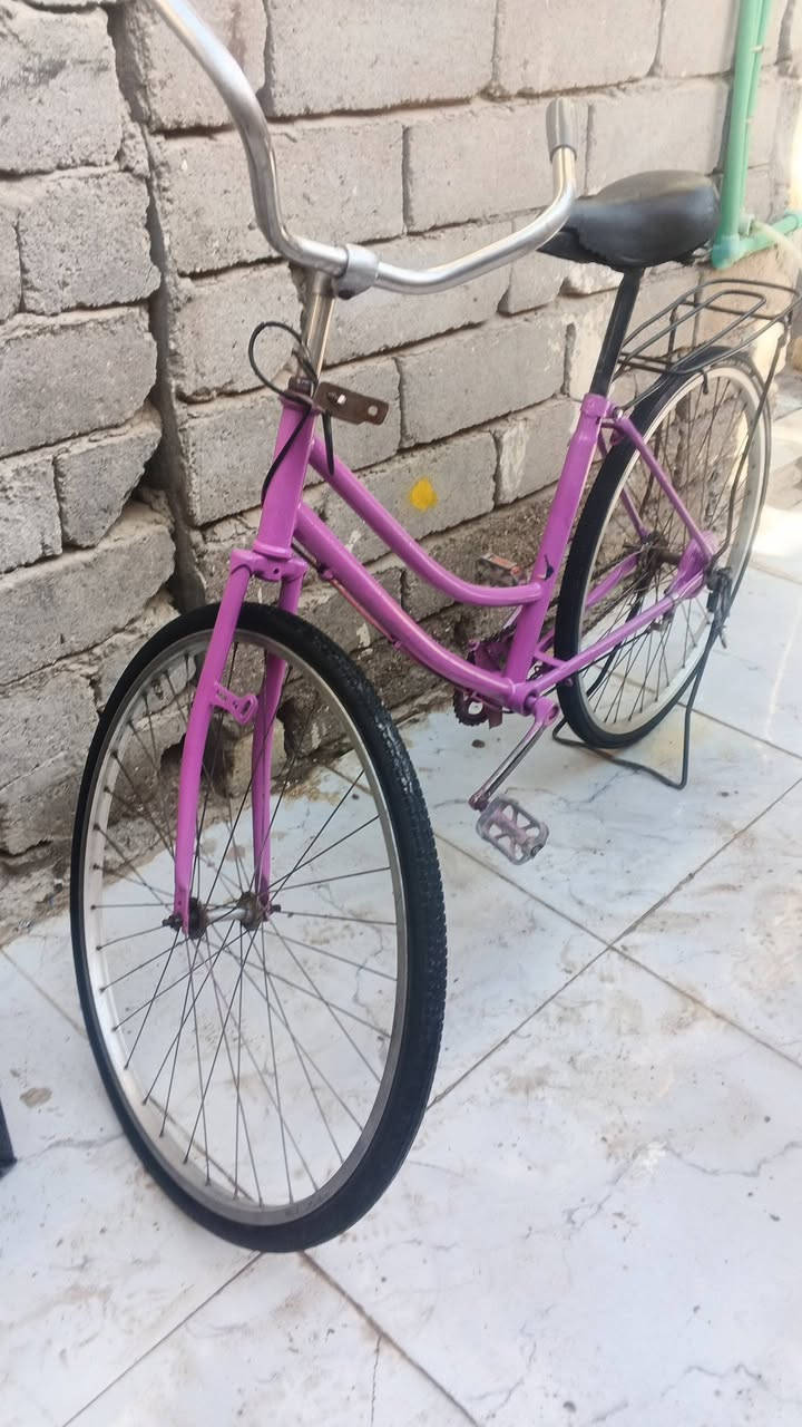 السلام عليكم عندي بيسكل للبيع هاذه البل صور ه أريده 45وبي مجال


**إذا كنت صاحب هذا الإعلان وتريد حذفه لأي سبب، رجاءا أرسل رسالة إلى الدعم الفني**