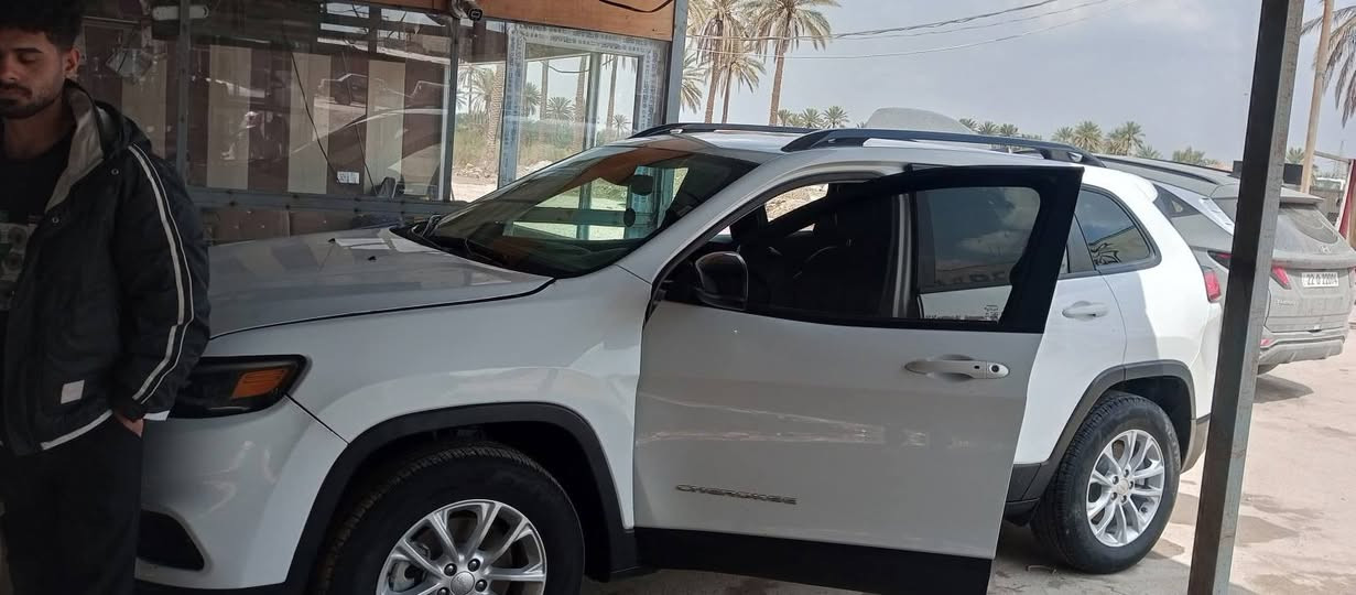 🚘 للبيع – جيب شيروكي موديل 2022  

Latitude – وارد خليجي – فول مواصفات  
السيارة باسم دكتورة – تحويل ثاني يوم  
ماشية فقط 60 ألف كم  
6 سلندر – محرك 3200  
رقم أربيل دولي  
السيارة نظيفة جداً – مامتعوبه – نضافة فول  
استعمال مرتب – جاهزة من كلشي  

📞 للتواصل اتصال مباشر: ***********  
💵 السعر المطلوب: 160 ورقة  

#جيب #شيروكي #Cherokee_2022 #سيارات_العراق
