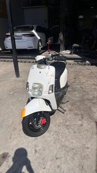 للبيع فقط بوليس  نضيفة يرادلها ترتيب شوي سعرها 600 وبيها مجال و كلشي ش...