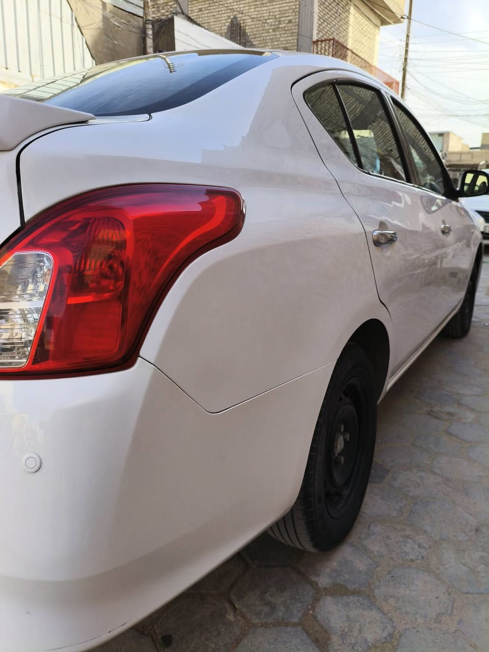 السلام عليكم نيسان صني موديل 2020 رقم اربيل بسم شركة مكفولة فقط مكانين بارد بسيط مامبين الباقي كفالة مكينة كير تبريد حداية  تايرات كلة تمام سبيرمانازل كاعيات شركة كبات  
سويج عدد2  السيارة جديدة مكان السيارة النجف الأشرف للاتصال ***********
