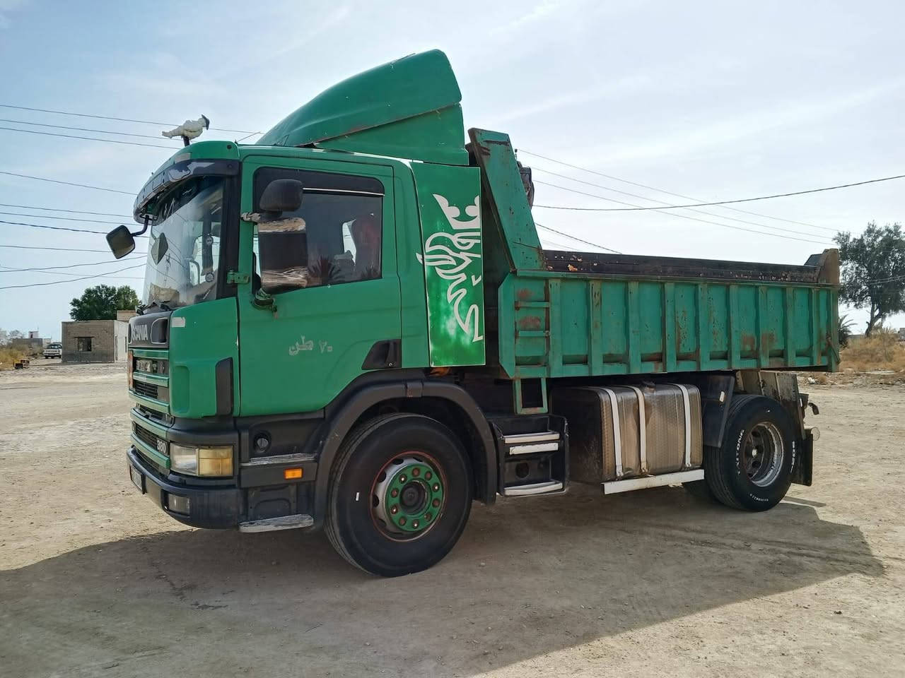 سلام عليكم سكانيه للبيع موديل 2000 مكينه نجكتر 380 لا تبخير ولا تنقيص رقم اربيل دولي بسمي سنويه 2031 
سياره مكفوله كفاله عامه من كلشي شاصي 10 تخم تاير ماعوزه برغي اي ستفسار تصل وبل خدمه ***********////***********
