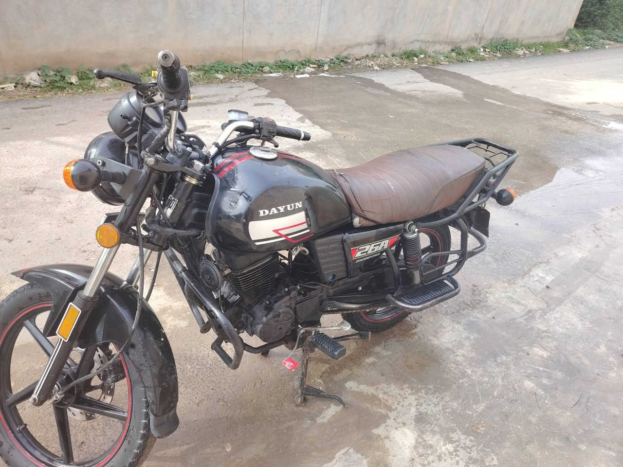 السلام عليكم دراجه دايوان ٢٠٢١ حلوه ومرتبه اوراق كامله كمرك بيهة مكينه مسكره فقط بتريهة شويه تعبان اشير لايت شغال هورن سلف هندر كامله مراوس بستوته او بيع *********** موقعي المجمع الصناعي
