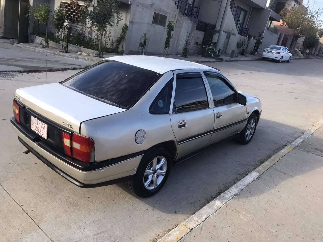 ئۆپڵڤیکترا مەکینە ۲٠مۆدیلی ۱۹۹۲ گیرو مەکینەی  بەشەرت  گشت گیانی بەشەرت ٤ تایەو ویلی لۆکی لەژیرە 
علوج  
شوین قەزای دوکان 
سحری ۱۸ گەڵاو مەجال 
ژ/*********** السليمانية, العراق
