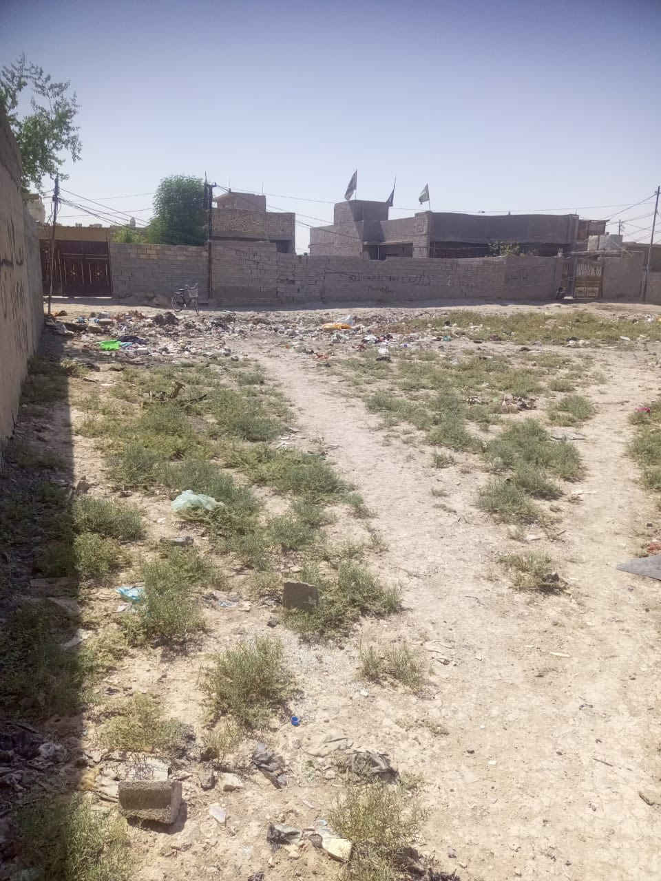 السلام عليكم قطعة للبيع المساحة 300 النزال30 والواجه 10المكان بغداد الحسينية المعامل قرية خلف البدو للاستفسار الاتصال على الرقم ***********
