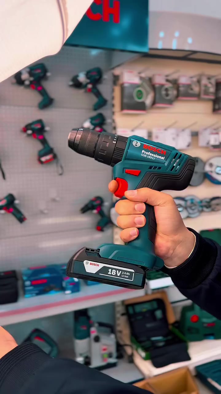 عرض خاص ولفتره محدودة                  

وداعاً لدوخة تبديل الريش مع وحش بوش الجديد! 🇩🇪

"من اليوم، ما يحتاج تشيل جنطة ريش كاملة وياك! 🛠️
في بيت العدد (Tools House)، جمعنا لكم أقوى دريل دقاق من Bosch (الـ GSB 183-LI) مع سيت الريش السحري CYL-9 MultiConstruction.
✅ الدريل: قوة 18 فولت حقيقية، نظام دقاق للصبة، وعزم جبار لشد البراغي.
✅ الريش: تقنية الكاربايد اللي تثقب (سيراميك، حديد، خشب، وبناء) وبنفس الريشة وبدون انزلاق!

📍 موقعنا: الموصل - [الدركزليه -بالقرب من مجسر السويس]
📞 للحجز والاستفسار: [***********] أو [***********]
🚚 خدمة التوصيل متوفرة لجميع مناطق العراق.
#الموصل #عدّد_صناعية #bosch
