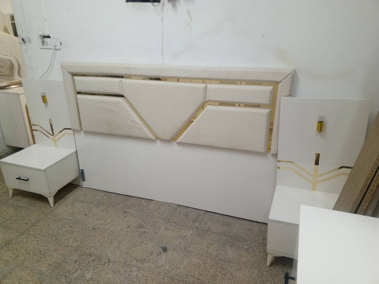 غرفة نوم تركي مستعملة شي قليل تتكون من 5 قطع نظافة 100 %100 ...
عنوان المعرض.   
معرض الحياة ..موصل سايدين القادسية الثانية مجاور مجمع الضمان الطبي او شركة أسيد للاتصال او الاستفسار ***********
***********
يتوفر واتساب الشد والنقل مجاني داخل الموصل وضواحيها
