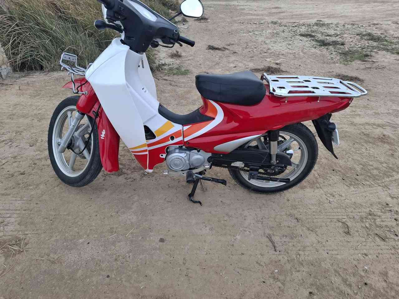 سلام عليكم شباب موجوده دراجه سلفيز للبيع دراجه حيل نظيفه مثل ماموجوده بل صوره سعرها   600 الف وبيها مجال لل طيبين الانتصال عل رقم 👇

***********
