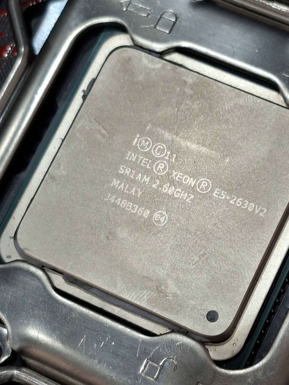 mother board server
ram 16gb 
intel.  xeon E5-2630V2 2.60ghz أربيل, العراق


**إذا كنت صاحب هذا الإعلان وتريد حذفه لأي سبب، رجاءا أرسل رسالة إلى الدعم الفني**