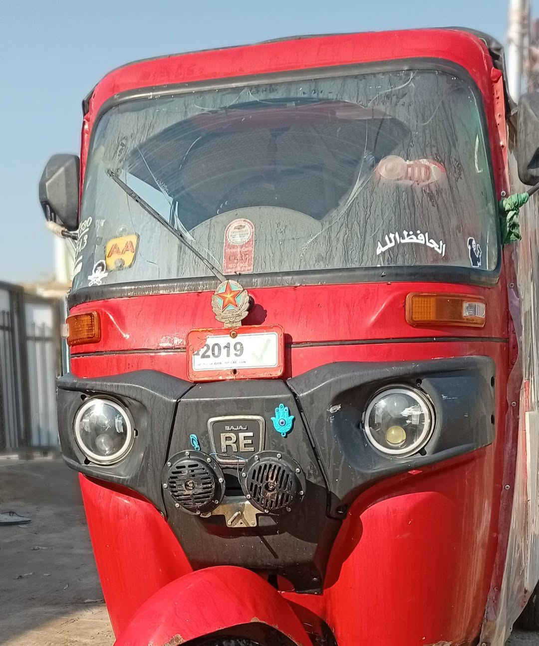 السلام عليكم
تكتك للبيع موديل18 
تكتك جاهزه للشغل بيهه طخه بل لغد بصيطه معمره دوس 
الاستفسار***********
