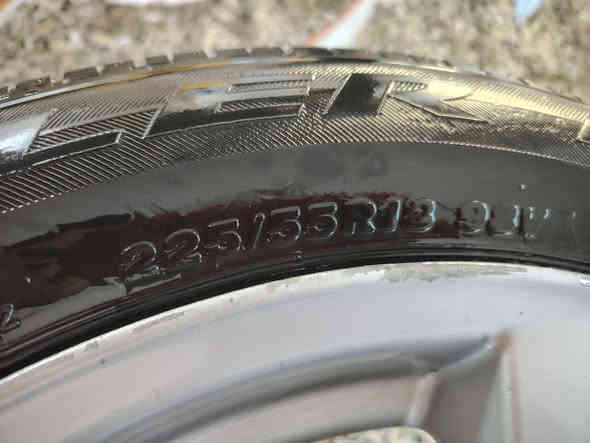 السلام عليكم تاير ويل للبيت مال توسان ويالة نظاف مال تفصيخ وياهن تاير هم نضيف شرط الفحص لا لحيم ولا عواج  سعر ٢٢٥الف قفل مكاني بغداد *********** بي واتساب واذا تريد توصيل هم اوصلهن الك
