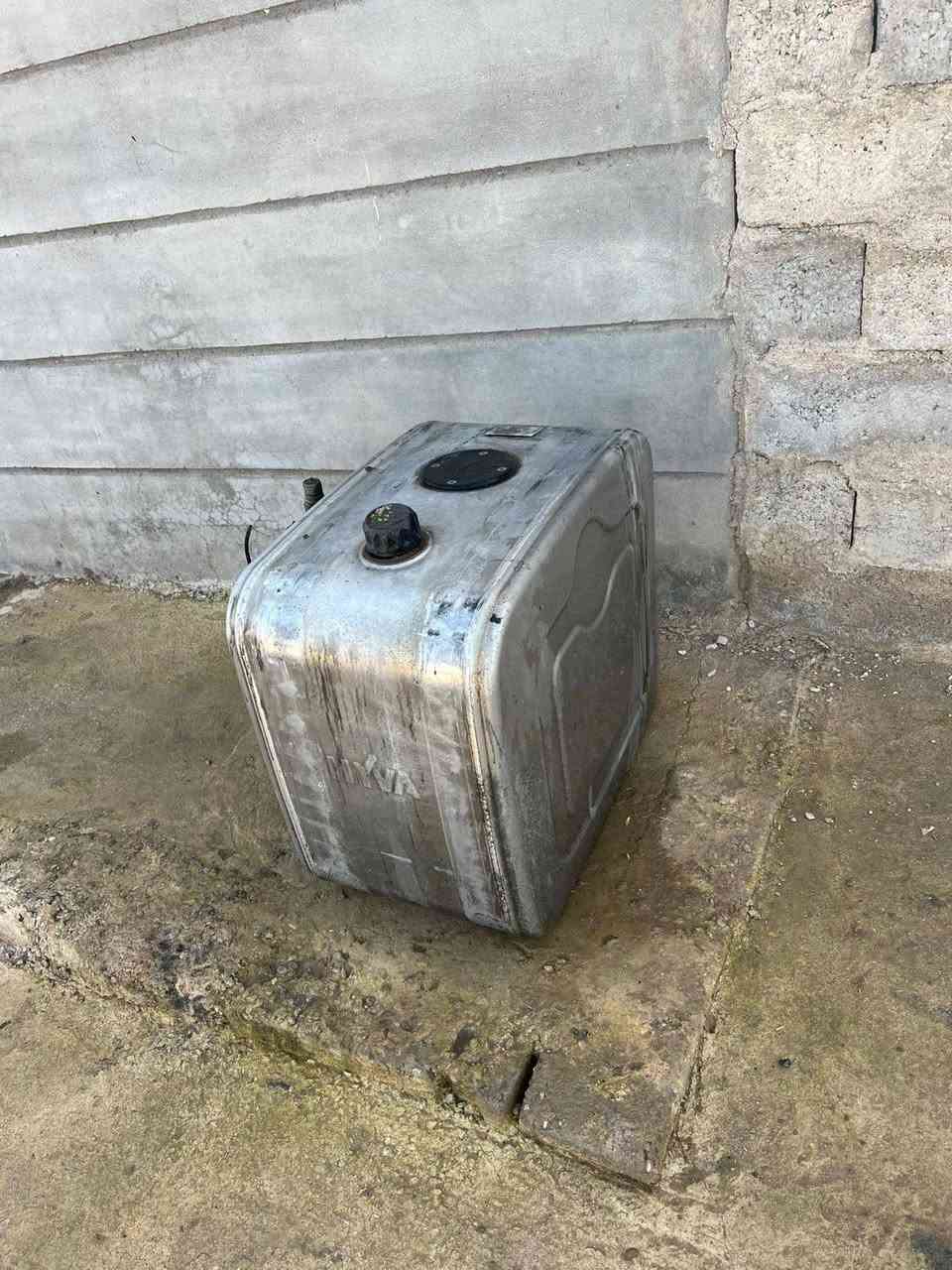 سلام عليكم تانكي كاز فافون للبيع مآل نساف ويرهم مال سحال هم.. مكان طوز خورماتو اتصال على الرقم ***********
